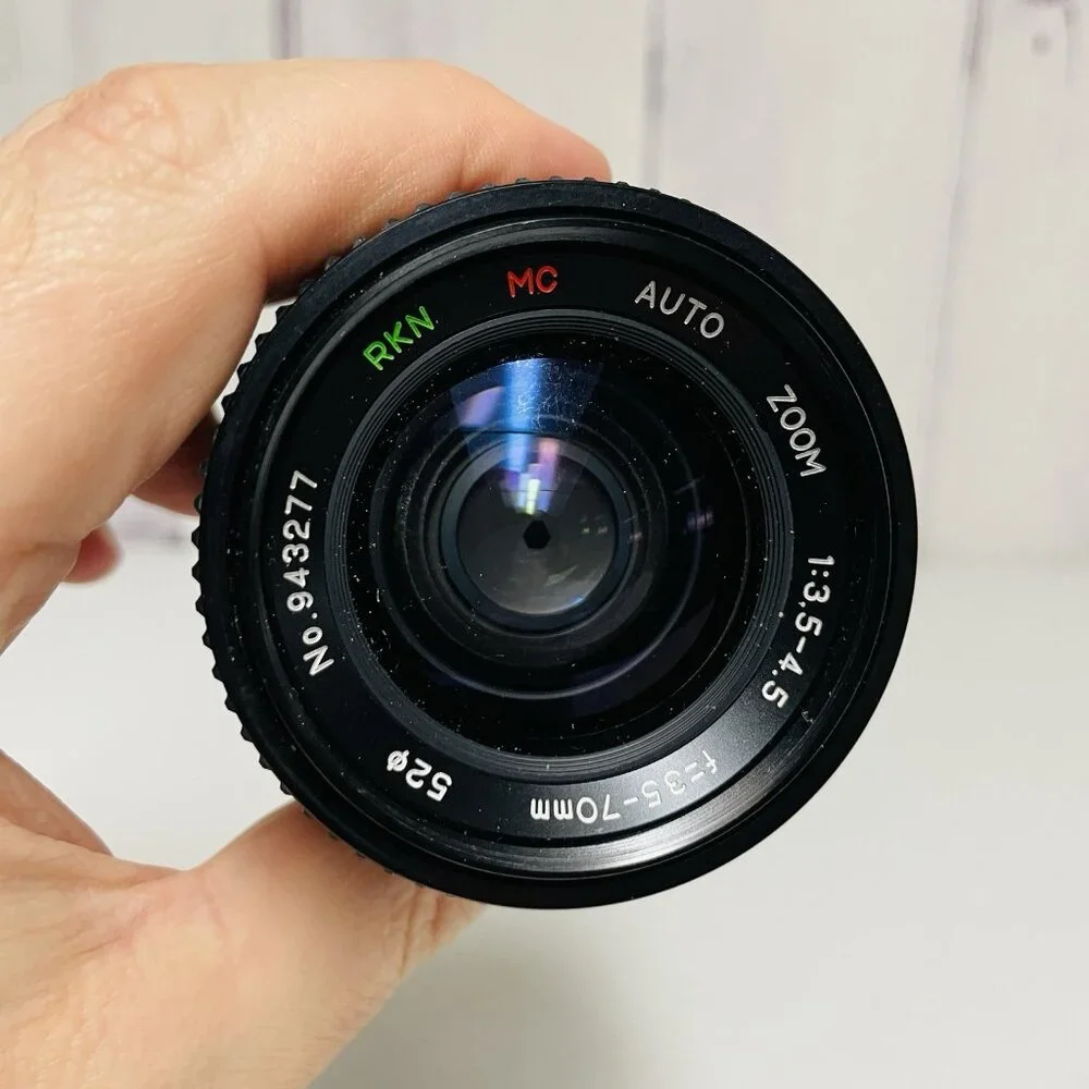 RKN MC AUTO ZOOM 1:3.5-4.5 f=35-70MM CAMERA LENS